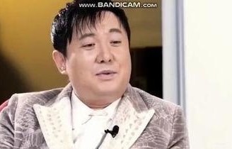 娱乐圈吃瓜郑教授,郑教授的趣味解读